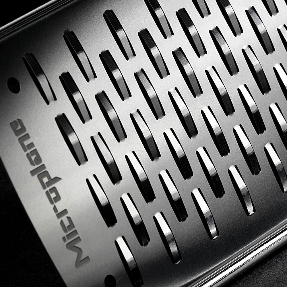 Microplane Mittelgroße Schneide, Professional Serie - Grillstar.deMicroplane Mittelgroße Schneide, Professional SerieMicroplaneGrillstar.de380020098399380025
