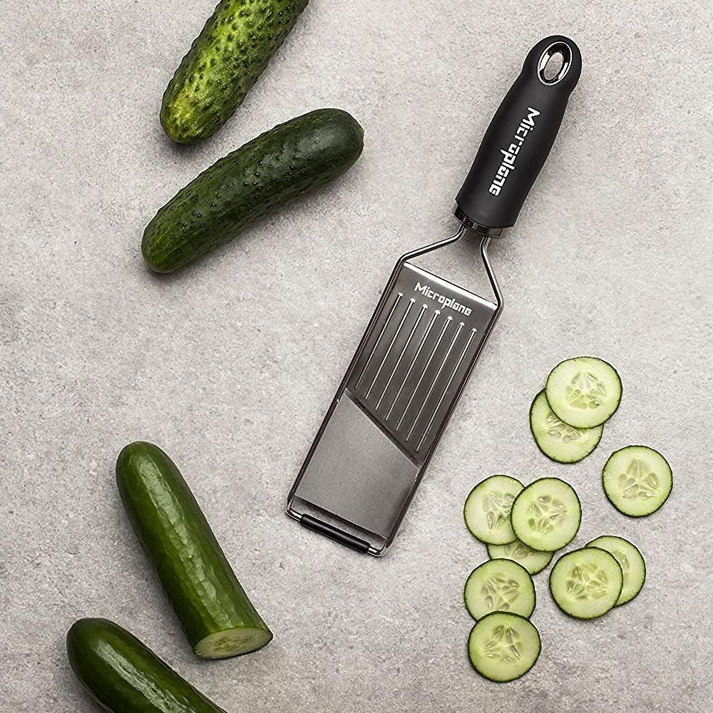 Microplane Profi - Gemüsehobel, Gourmet Serie - Grillstar.deMicroplane Profi - Gemüsehobel, Gourmet SerieMicroplaneGrillstar.de450440098399450445