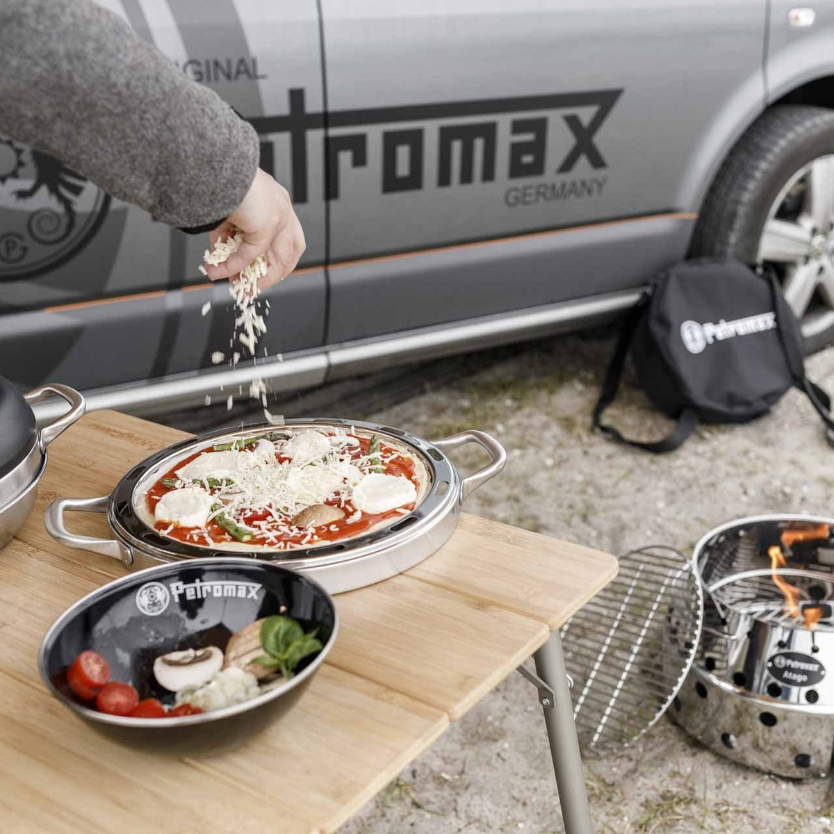 Petromax Backblech für Camping Backofen - Grillstar.dePetromax Backblech für Camping BackofenPetromaxGrillstar.deptcamp - oven - bake4250435790854