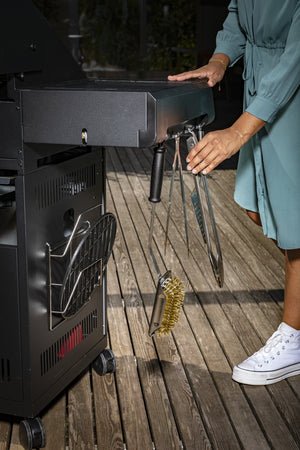 Rösle BBQ Station AllFlame Hero 4 Brenner Gasgrill – 50mbar - Grillstar.deRösle BBQ Station AllFlame Hero 4 Brenner Gasgrill – 50mbarGrillRösleGrillstar.de