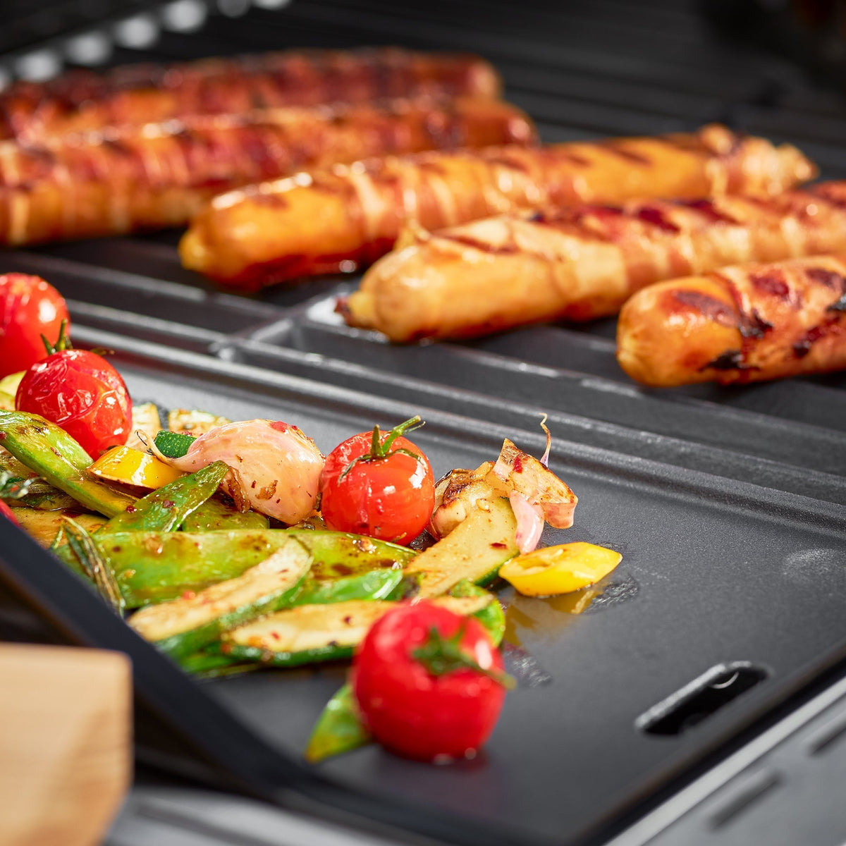 Rösle Grillplatte, Videro, 24x45cm (passend ab Modelljahr 2021) - Grillstar.deRösle Grillplatte, Videro, 24x45cm (passend ab Modelljahr 2021)RösleGrillstar.de254404004293254405